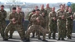 Yeni Zelanda'da Kraliçe Elizabeth'i Haka Dansıyla Andılar 